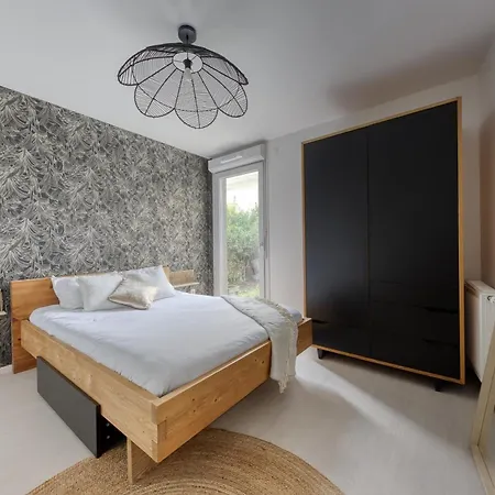 Apartment T2 Jardin Cosy Et Lumineux Proche Paris *